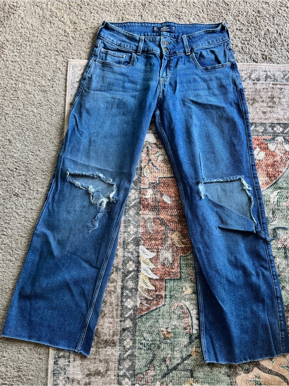 Hollister Low Rise Vintage Baggy Distressed Jeans Medium Wash 11R W30 L31
